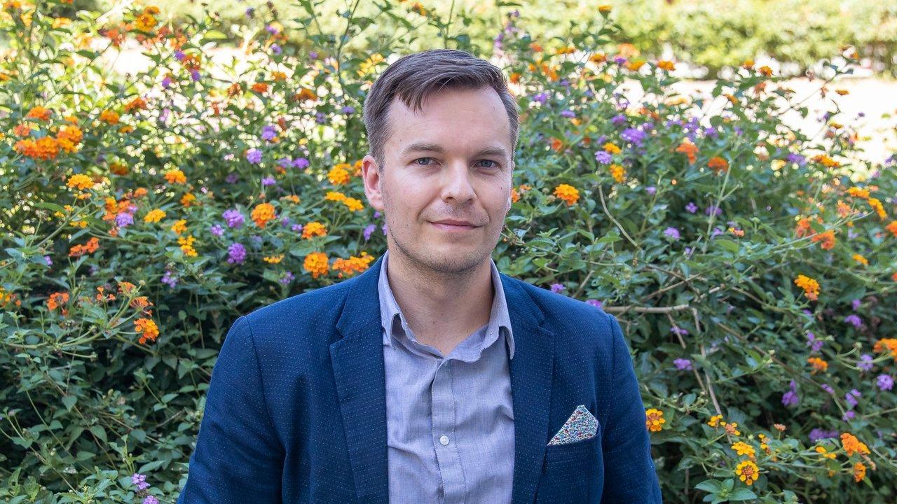 Prof. Jonathon Schofield