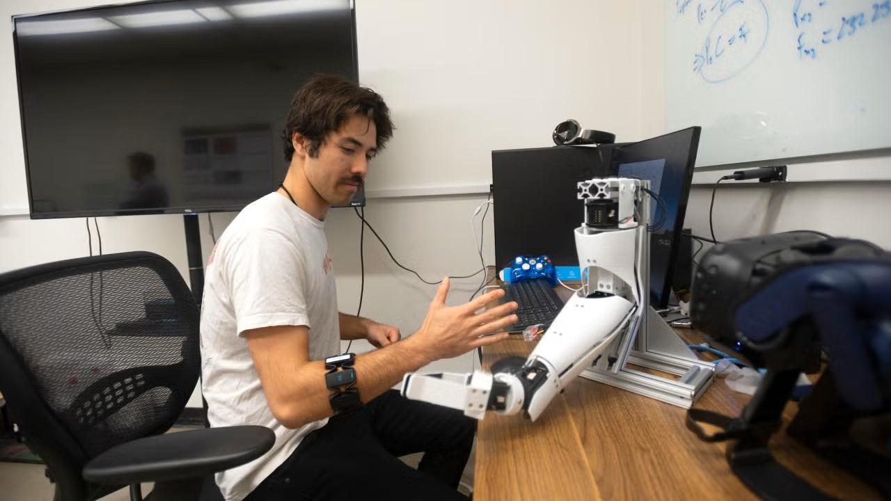 Peyton - robotic arm